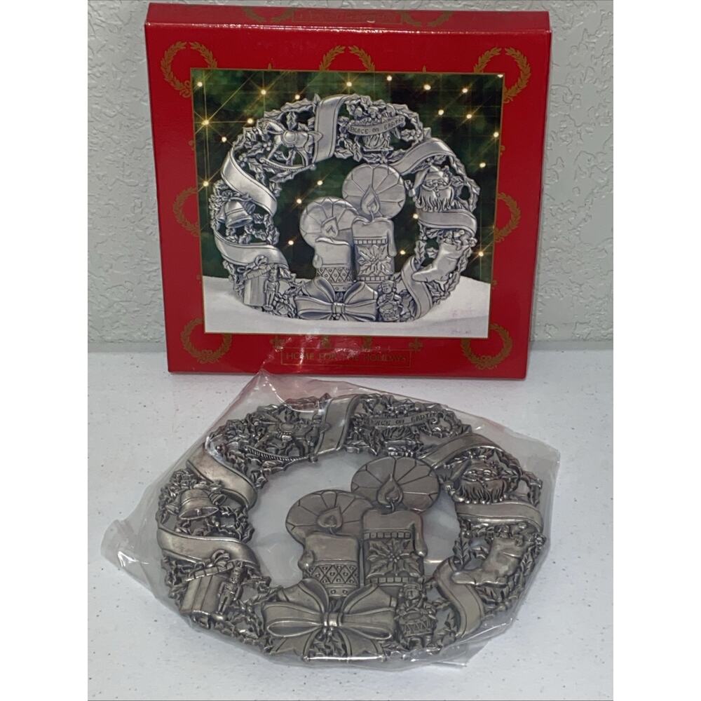 Peace on Earth Christmas Wreath Trivet Home for the Holidays Pewter Vintage 1995